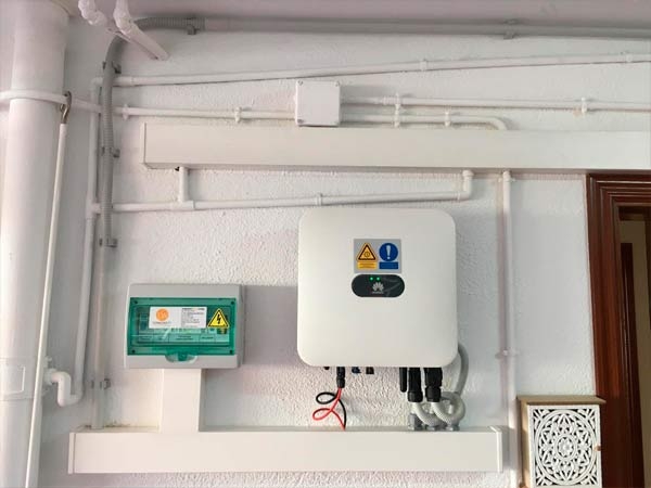 Instalación solar Figuerola 3.68kWp