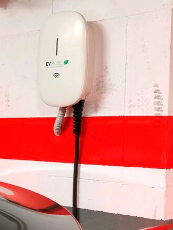 Evmobe Óptima de 7,4kw, con gestión de carga dinámica