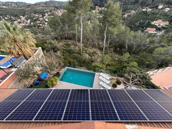 Torrelles de Llobregat, 7.52 kWp 16 placas